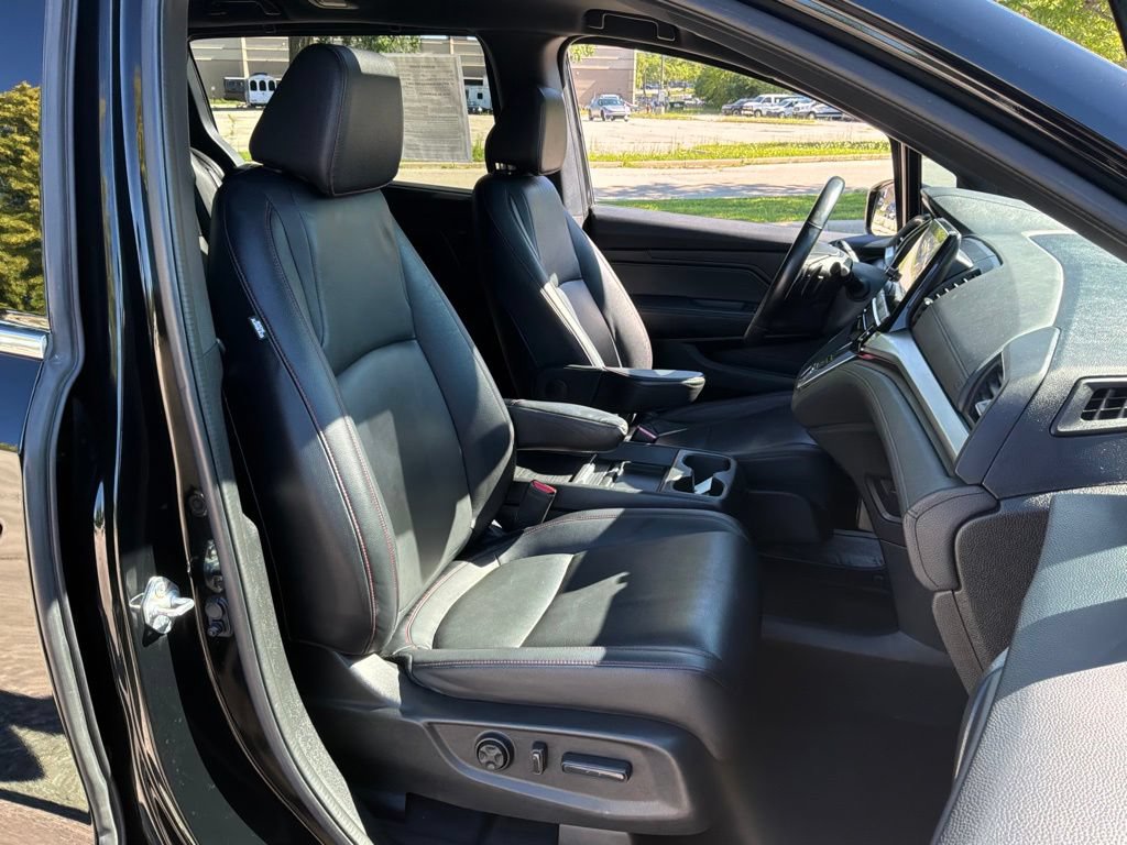 Used 2023 Honda Odyssey Sport image 31