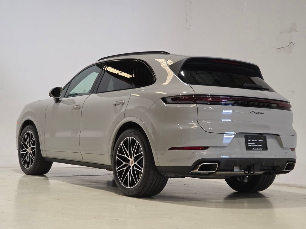 Certified 2026 Porsche Cayenne AWD/4WD image 3