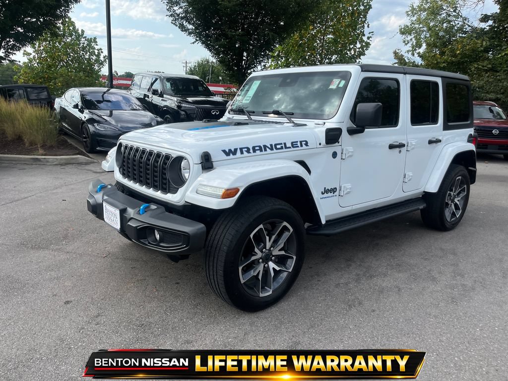 Used 2024 Jeep Wrangler Unlimited w/ Convenience Group AWD/4WD image 4