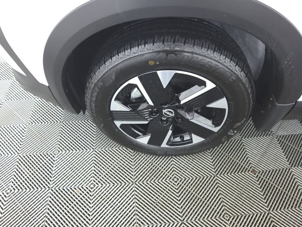 New 2026 Nissan Kicks SV w/ Cold Weather Package image 31
