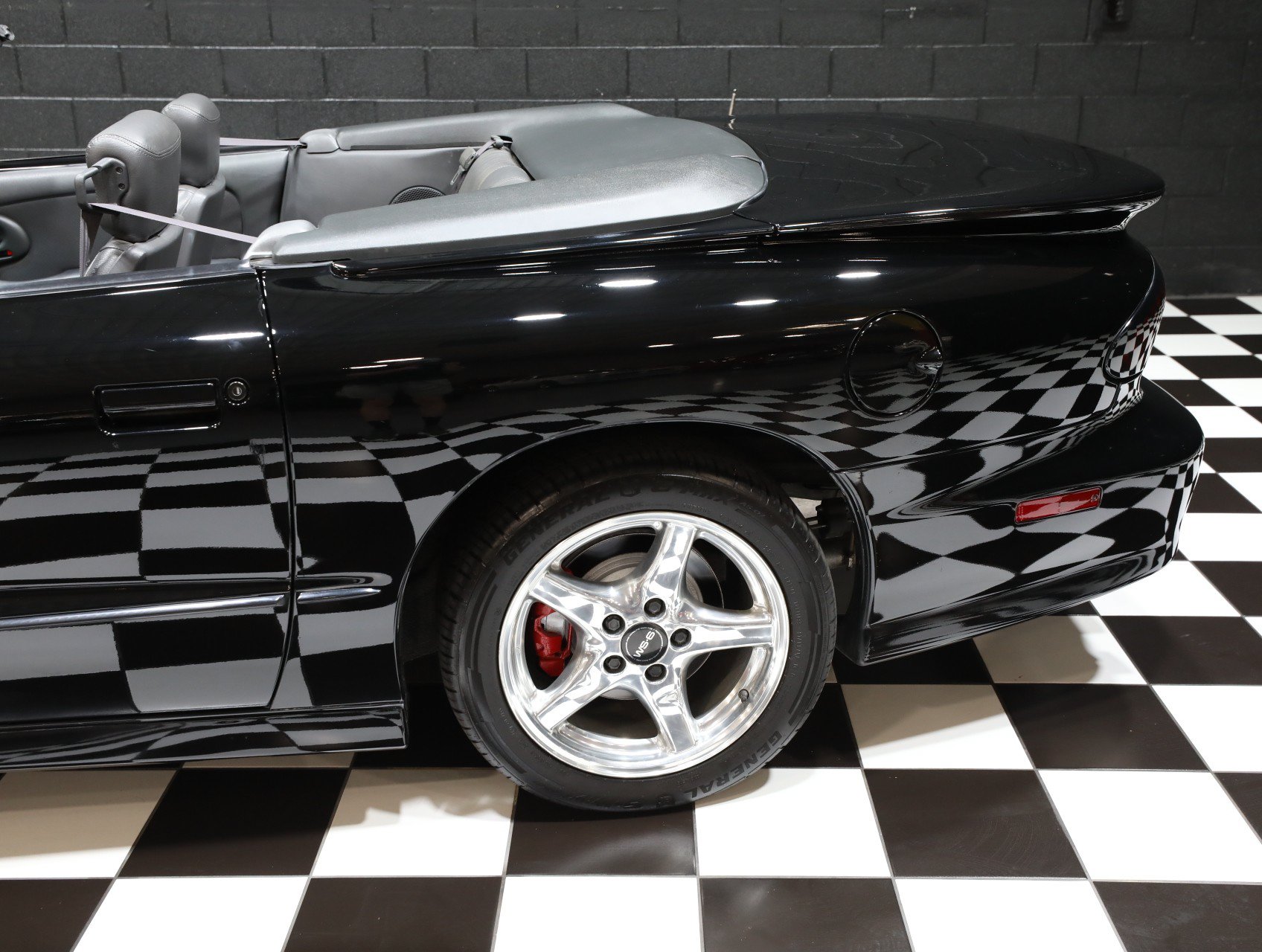 Used 1999 Pontiac Firebird Trans Am RWD image 38