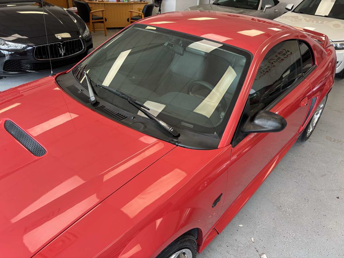 Used 2000 Ford Mustang GT RWD image 3