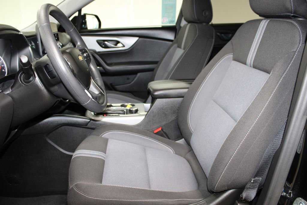 Used 2025 Chevrolet Blazer LT image 14