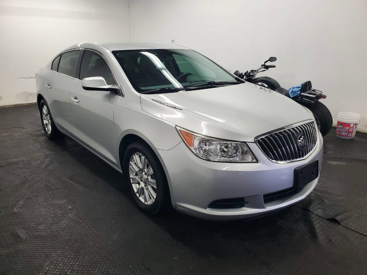 Used 2013 Buick LaCrosse image 3