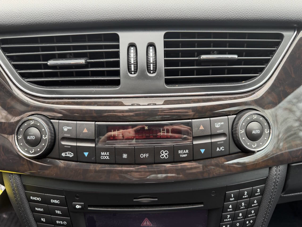 Used 2011 Mercedes-Benz CLS 550 image 20