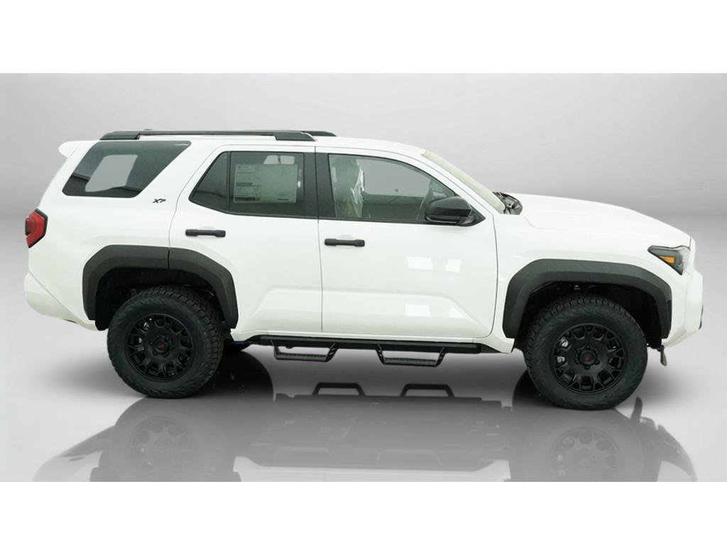 New 2026 Toyota 4Runner SR5 AWD/4WD image 14