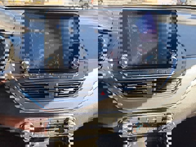 Used 2024 Nissan Altima 2.5 SR image 24