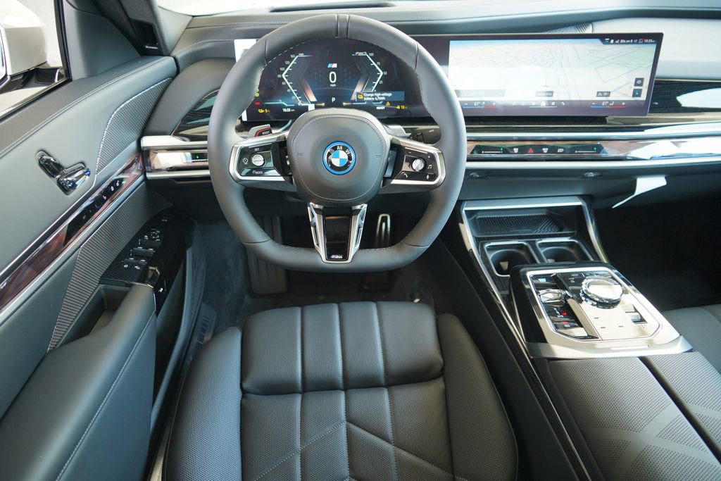 New 2026 BMW i7 xDrive60 w/ Premium Package AWD/4WD image 15