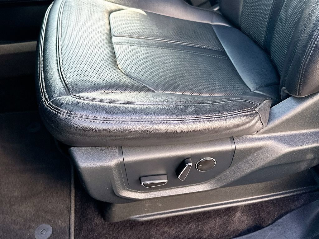 Used 2021 Ford Expedition Limited image 9