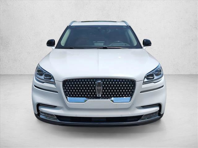 Used 2020 Lincoln Aviator Reserve w/ Equipment Group 202A AWD/4WD image 2