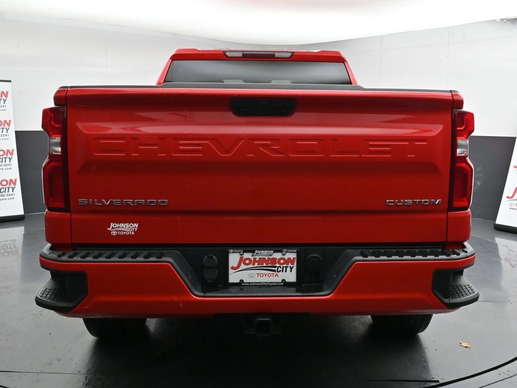 Used 2020 Chevrolet Silverado 1500 Custom w/ Custom Value Package image 8