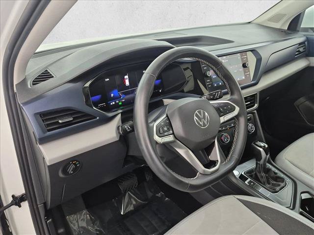 Used 2022 Volkswagen Taos SE FWD image 11