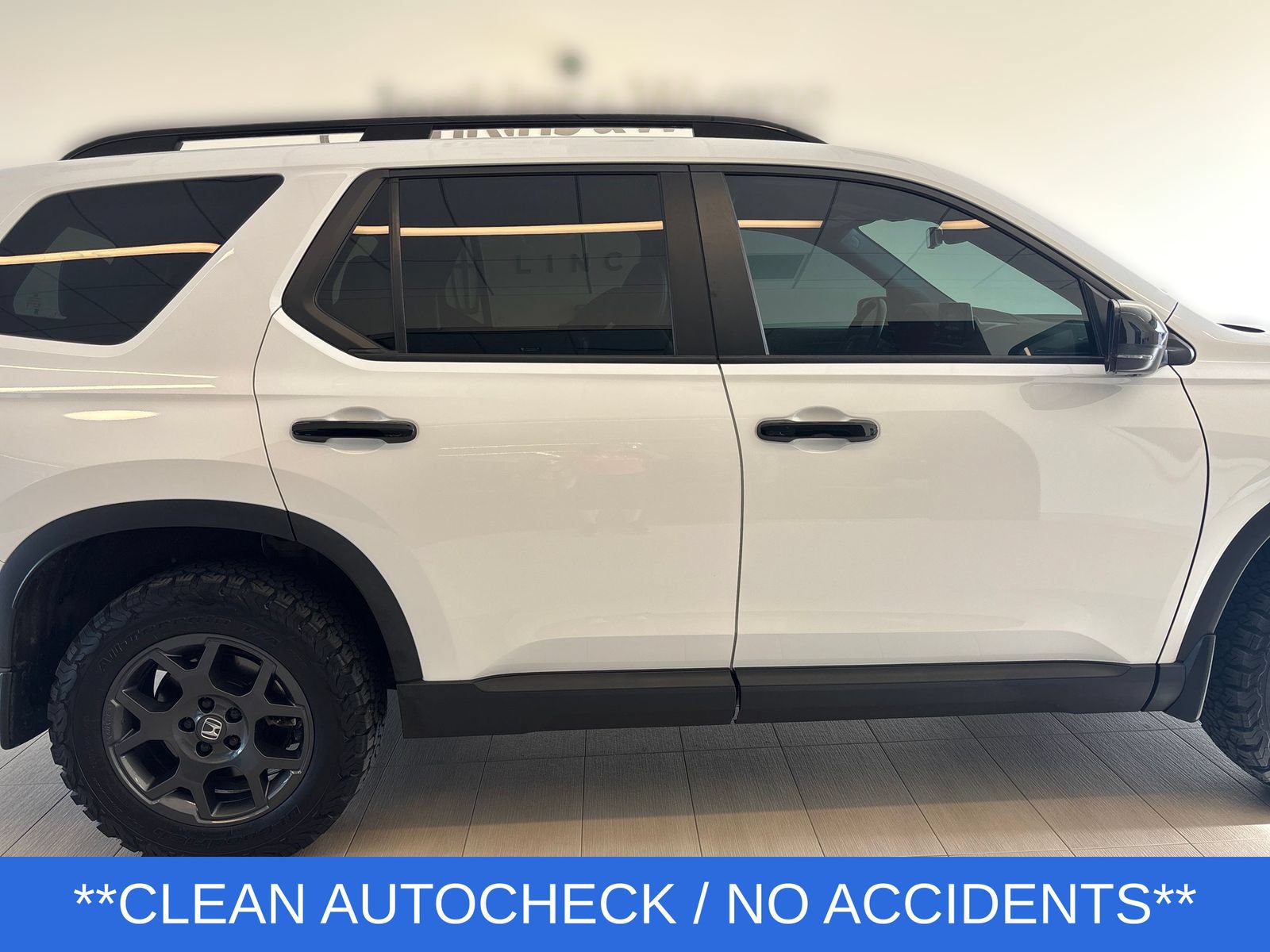 Certified 2025 Honda Pilot TrailSport image 7