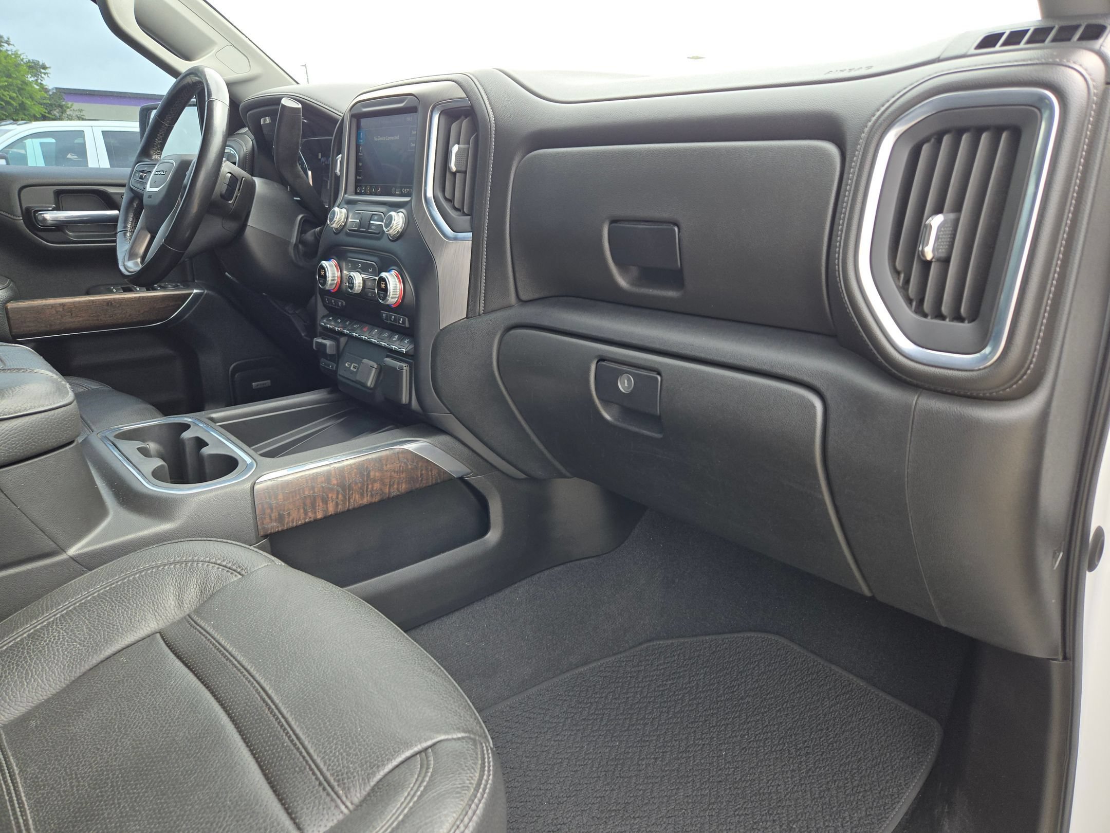 Used 2020 GMC Sierra 1500 Denali w/ Denali Ultimate Package AWD/4WD image 30