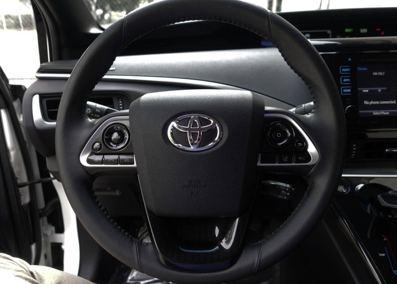 Used 2017 Toyota Mirai FWD image 33