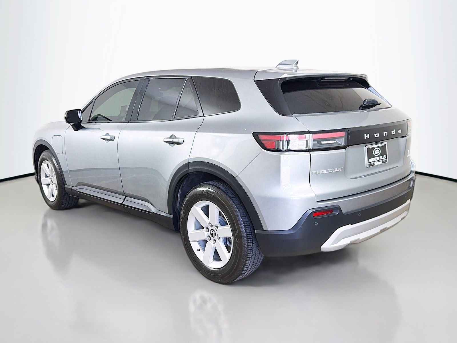 Used 2024 Honda Prologue EX image 3