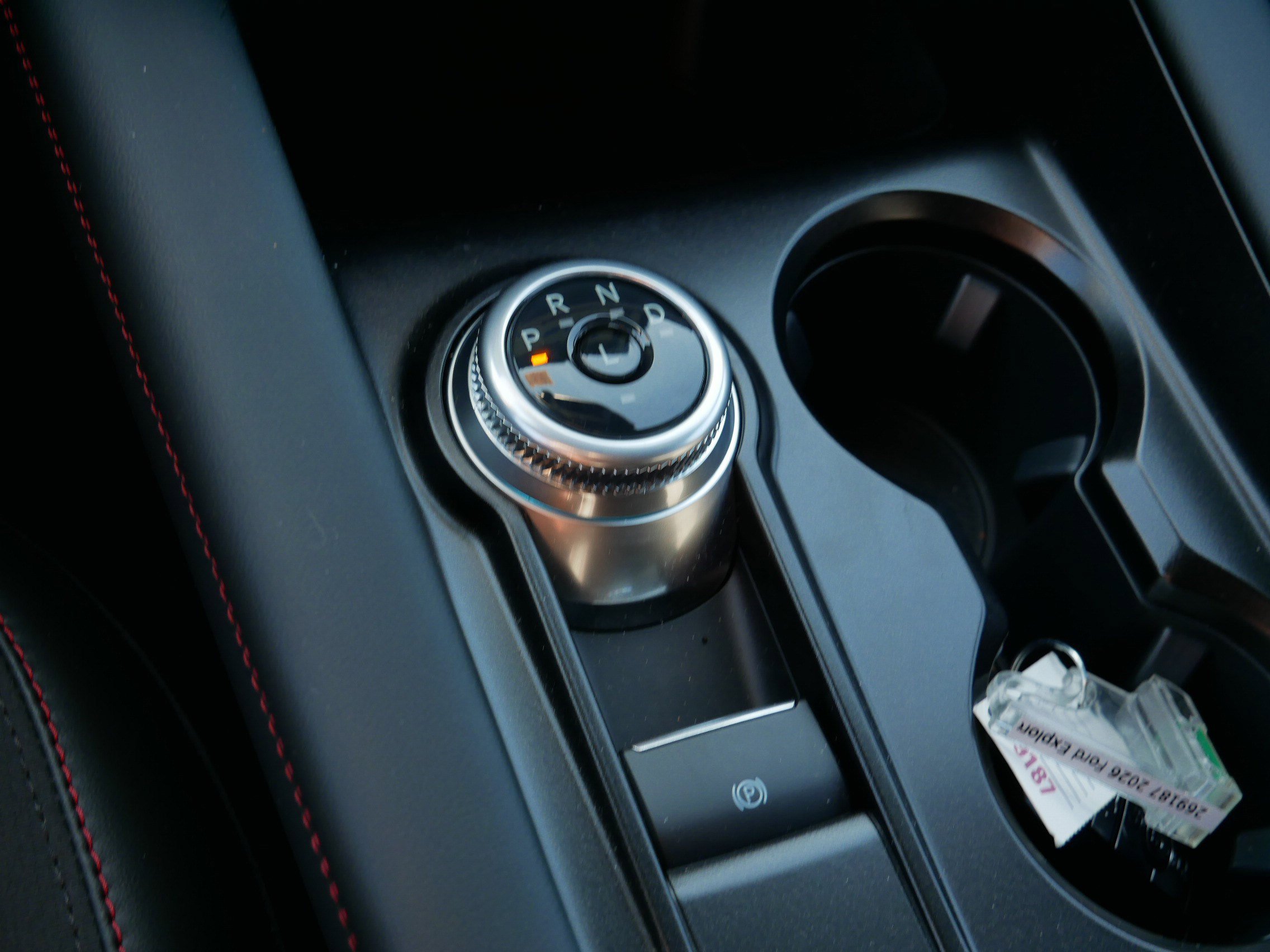 Used 2026 Ford Explorer ST-Line w/ ST-Line Street Pack image 24