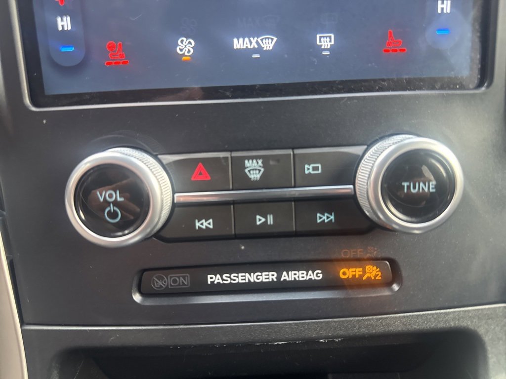 Used 2023 Ford Edge ST-Line w/ Class II Trailer Tow Package image 19