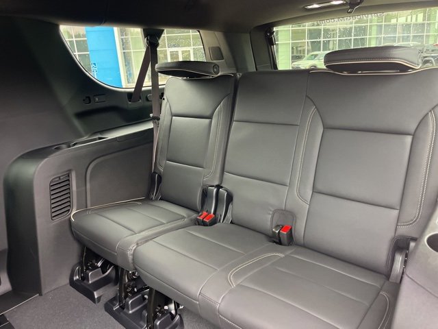 New 2026 Chevrolet Suburban Premier image 42