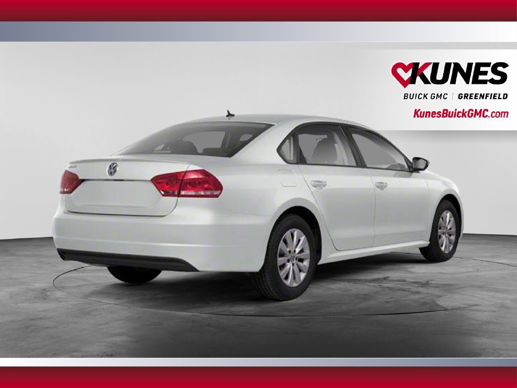 Used 2013 Volkswagen Passat 2.5 S FWD image 2