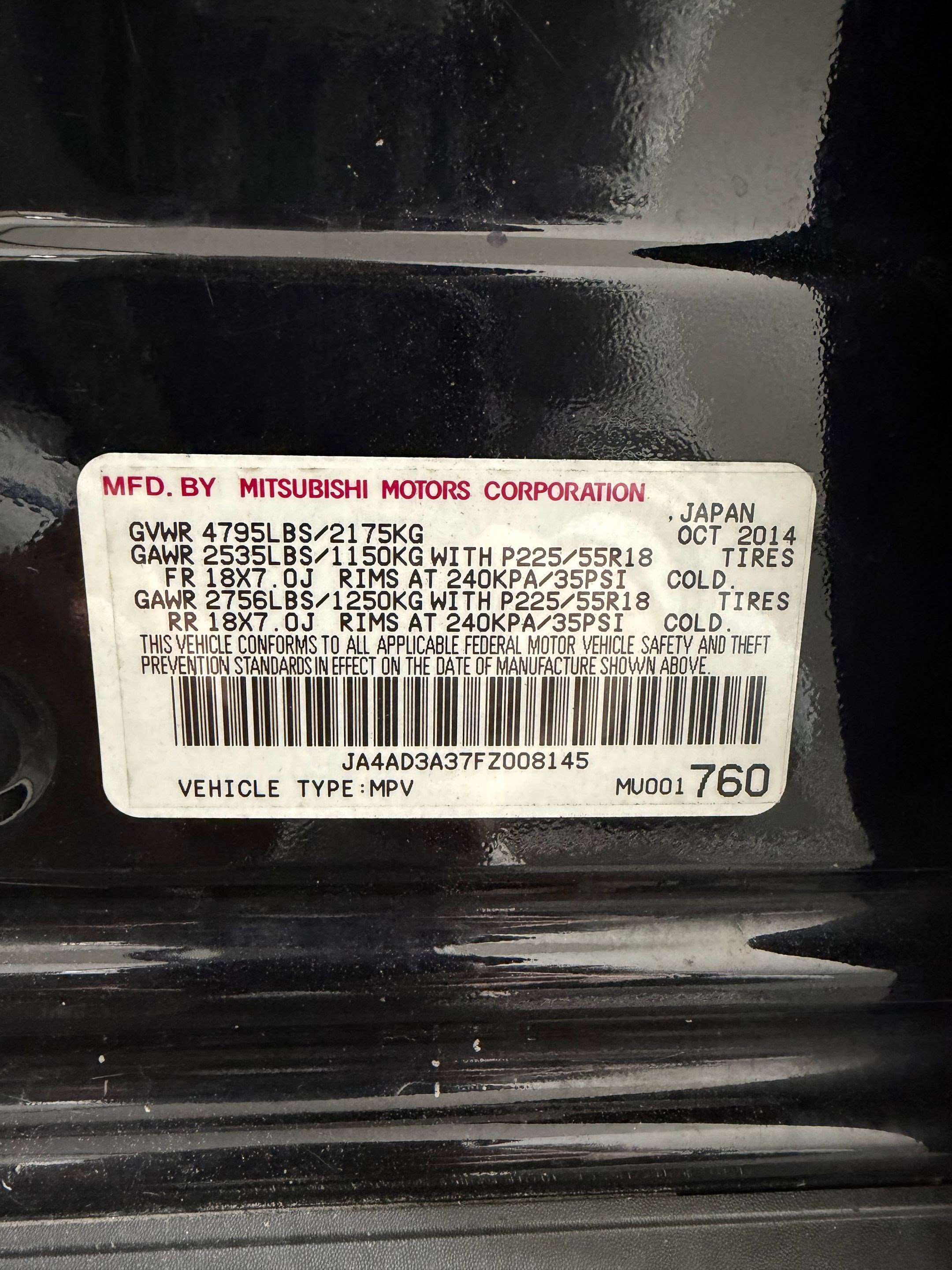 Used 2015 Mitsubishi Outlander SE image 17