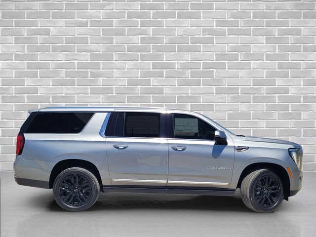 New 2026 GMC Yukon XL Denali w/ Denali Reserve Package AWD/4WD image 4