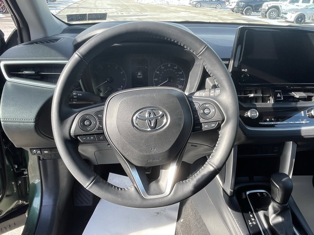 Used 2024 Toyota Corolla Cross LE image 26