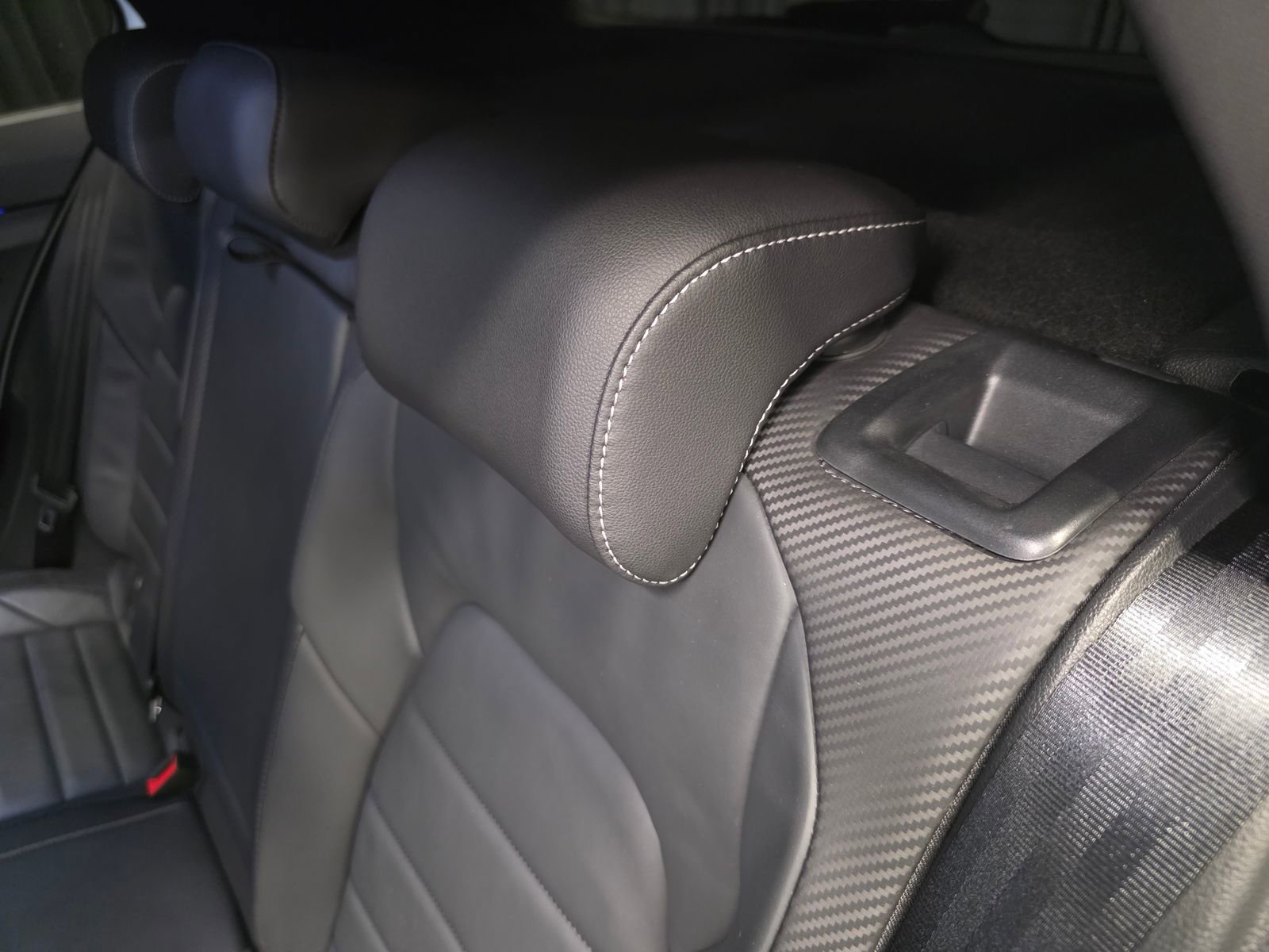 Used 2023 Volkswagen Golf 20th Anniversary Edition image 30