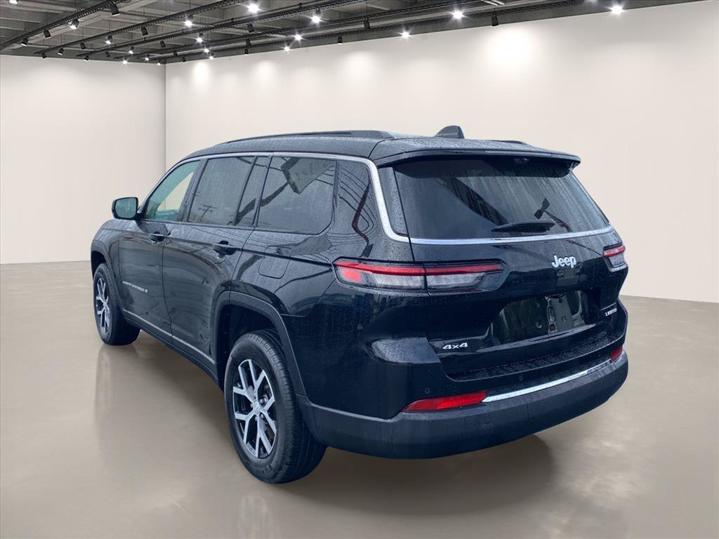 Used 2025 Jeep Grand Cherokee L Limited w/ Luxury Tech Group II AWD/4WD image 5