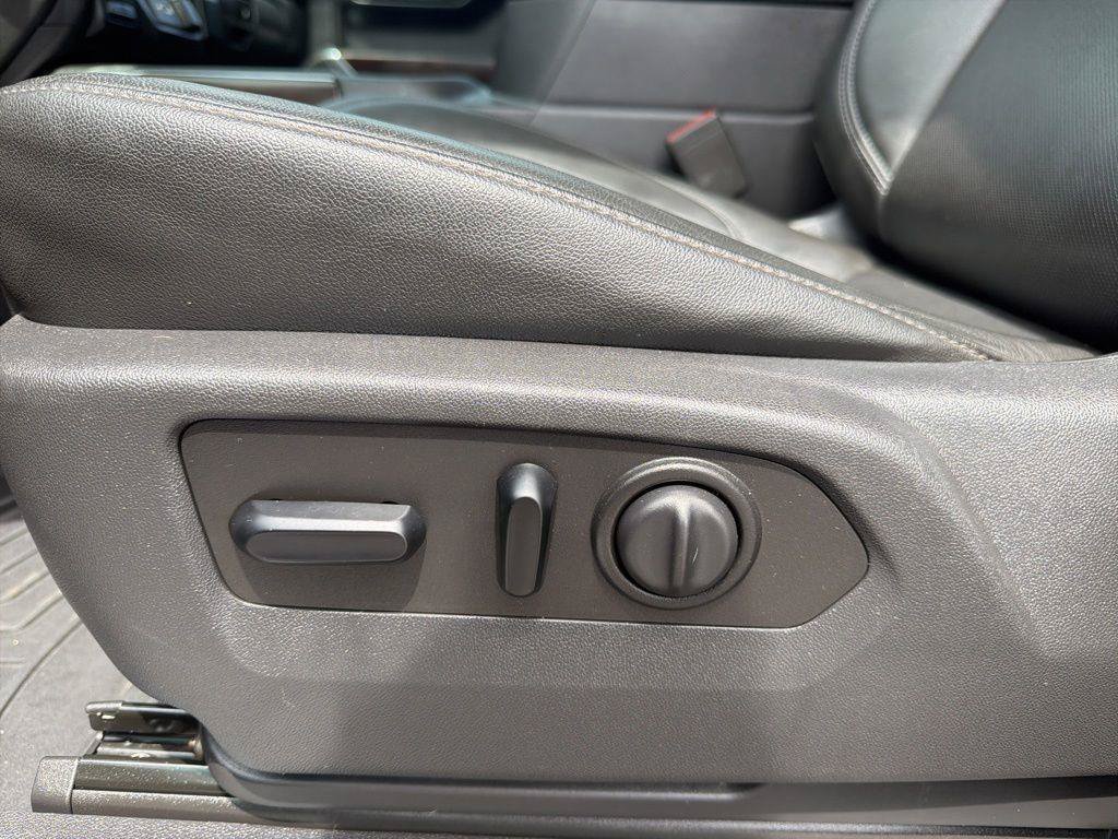 Used 2019 GMC Sierra 1500 SLT AWD/4WD image 36