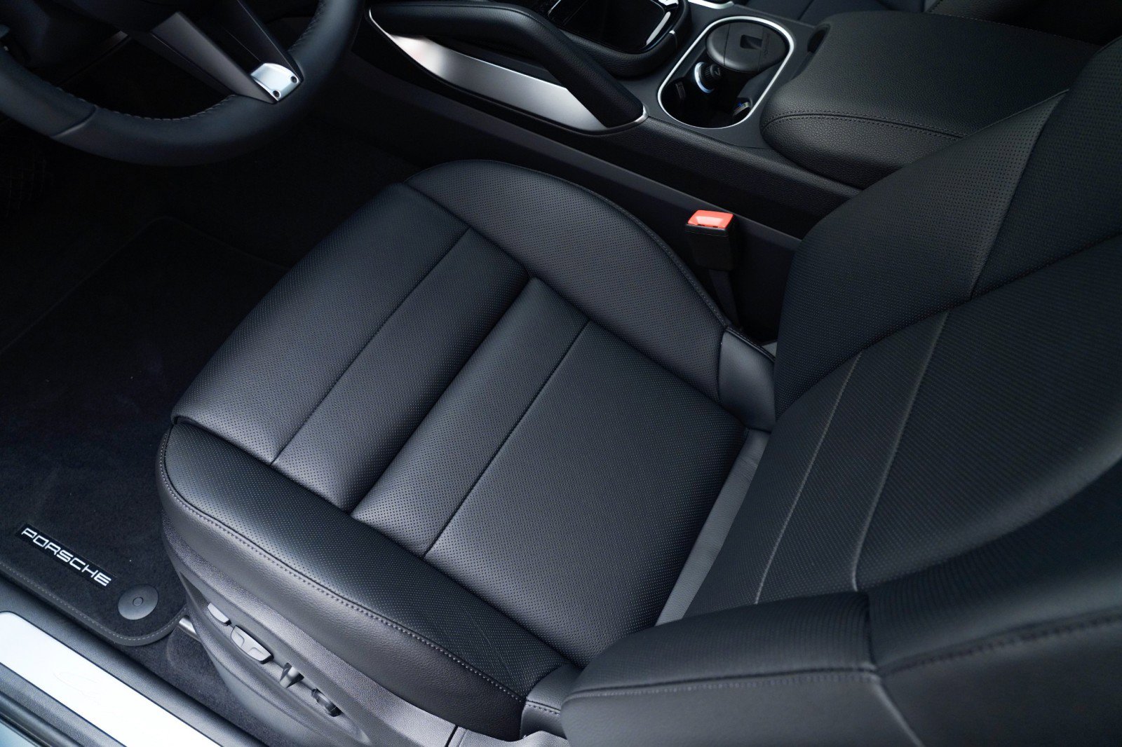 New 2026 Porsche Cayenne image 16