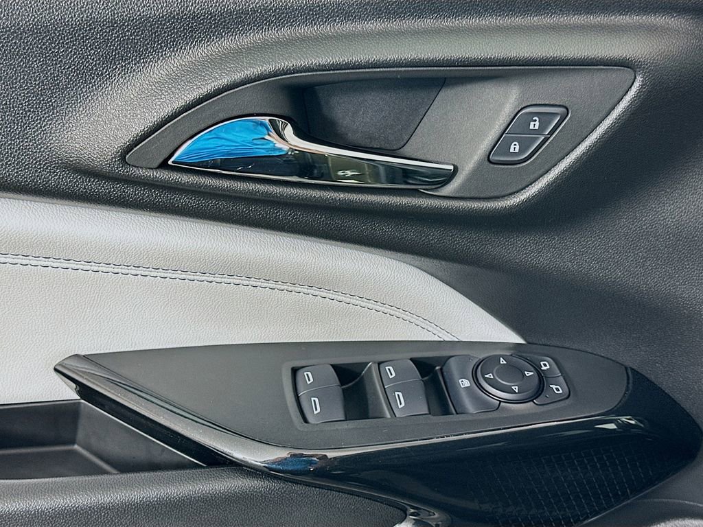 Used 2024 Chevrolet Trax LT image 17