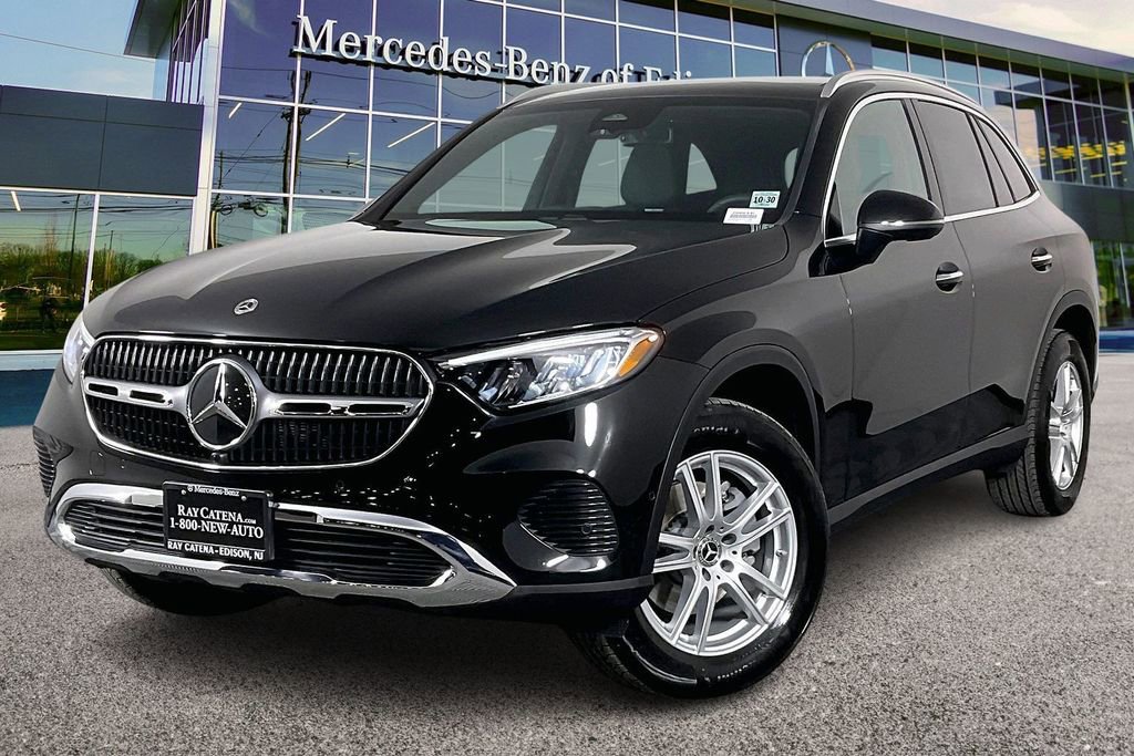 Used 2026 Mercedes-Benz GLC 300 4MATIC image 9