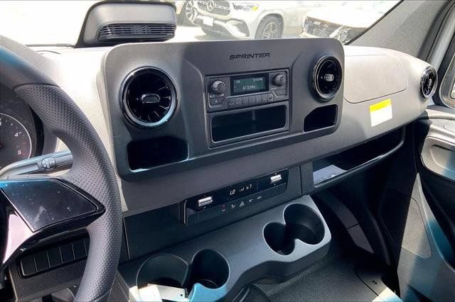 New 2026 Mercedes-Benz Sprinter 2500 image 23