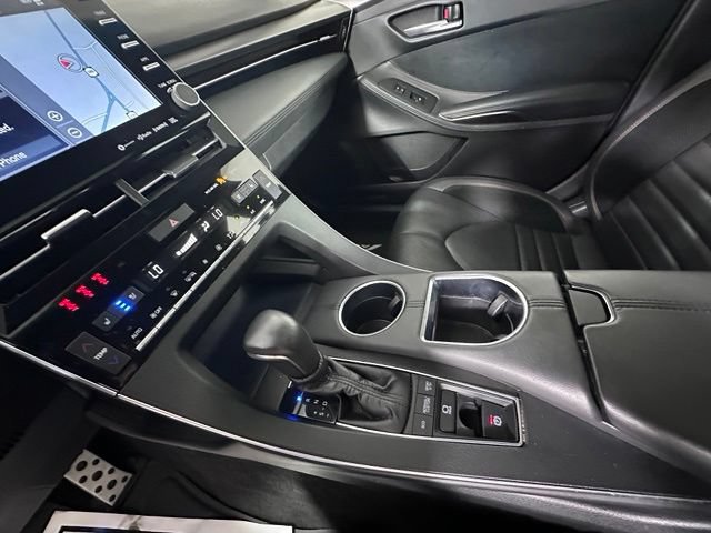Used 2019 Toyota Avalon Touring FWD image 30
