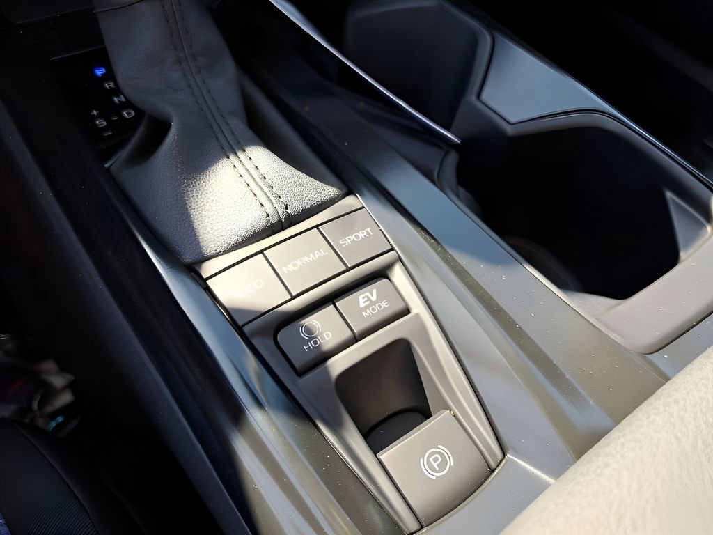 New 2026 Toyota Camry LE w/ Convenience Package FWD image 25