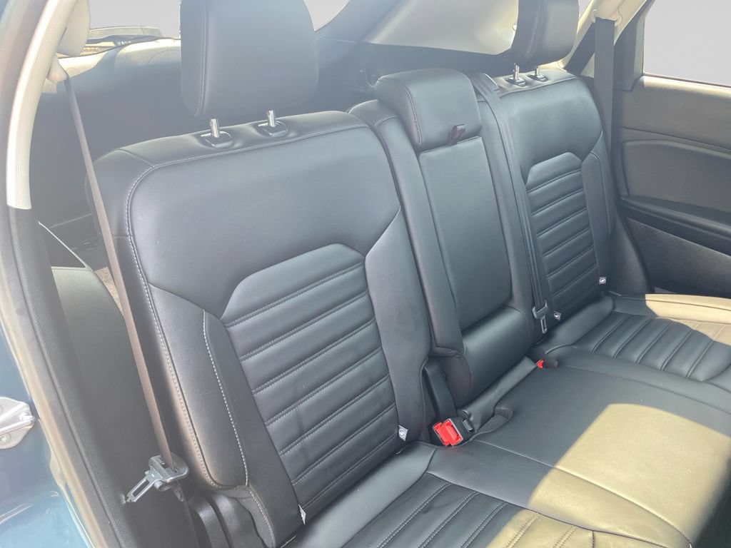 Used 2019 Ford Edge SEL w/ Equipment Group 201A AWD/4WD image 14