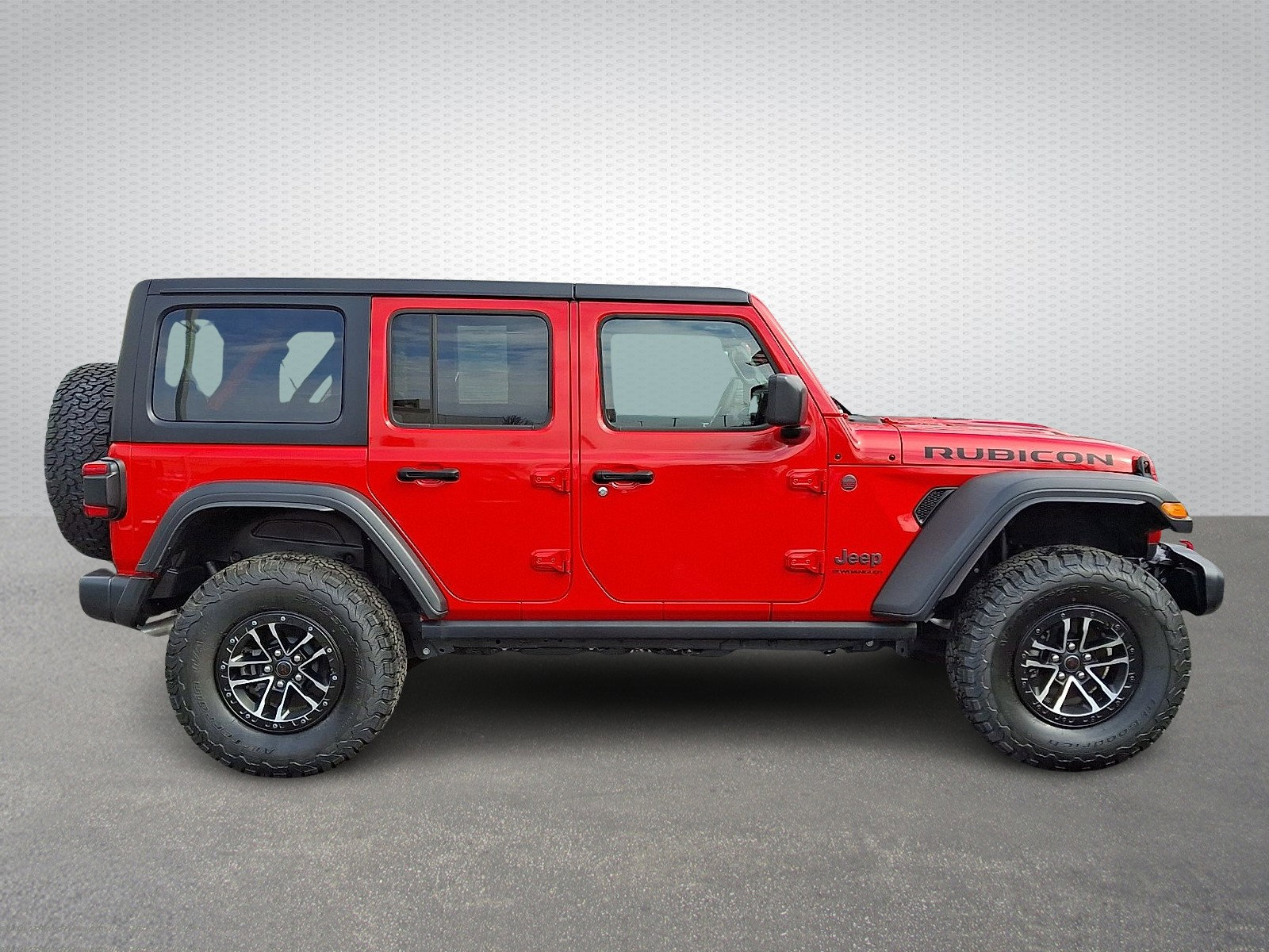 Used 2024 Jeep Wrangler Unlimited Rubicon w/ XTREMEE 35" Tire Package image 7