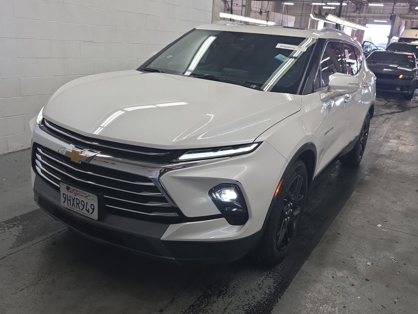 Used 2024 Chevrolet Blazer Premier w/ Enhanced Convenience Package FWD image 4