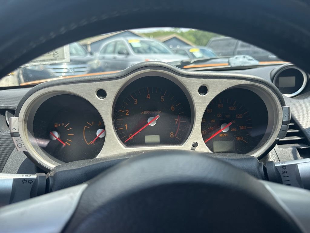 Used 2005 Nissan 350Z Touring RWD image 31