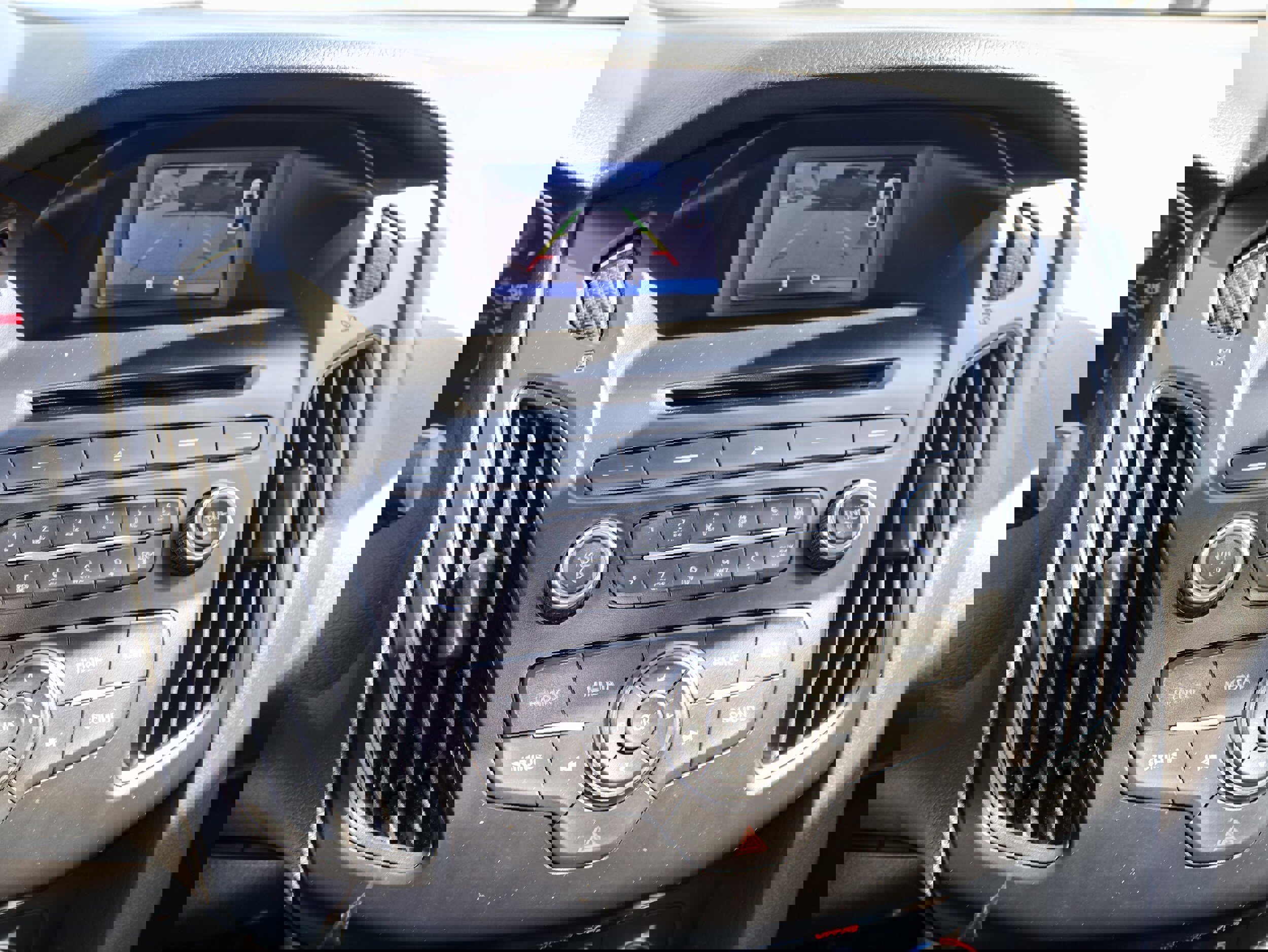 Used 2015 Ford Focus SE w/ Reverse Sensing Package image 16