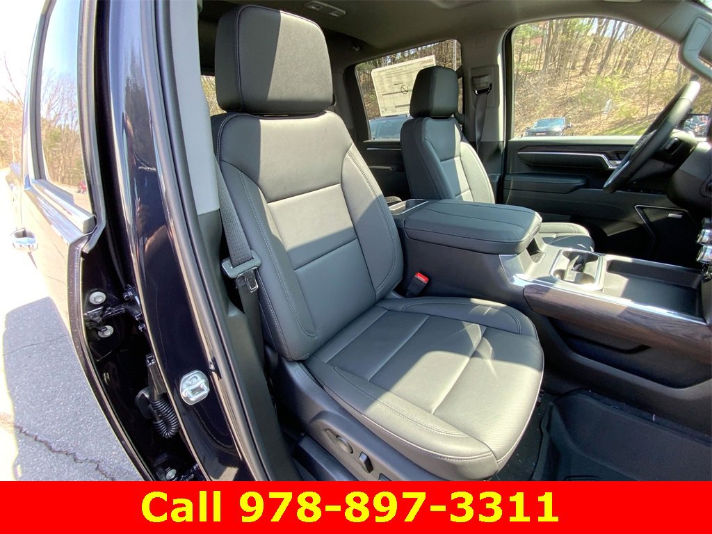 New 2025 GMC Sierra 2500 SLT w/ SLT Premium Package image 29