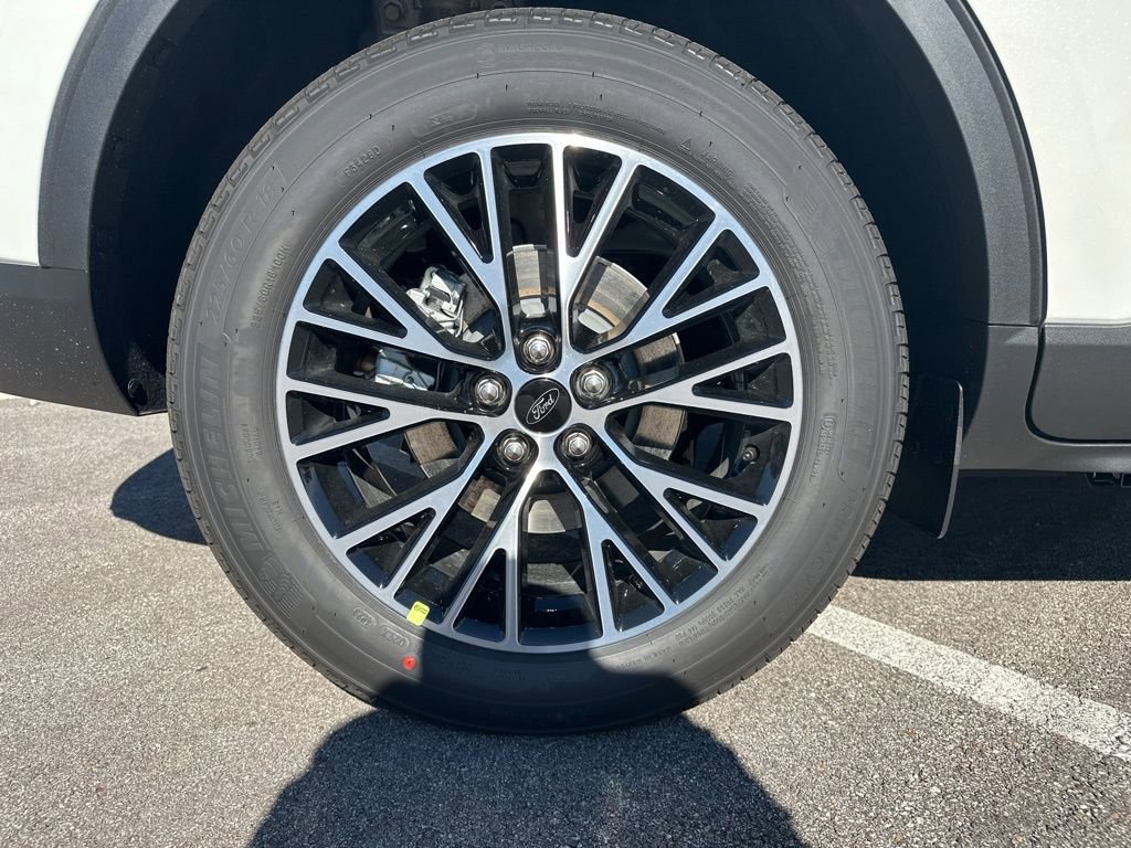 New 2026 Ford Escape SE FWD image 39