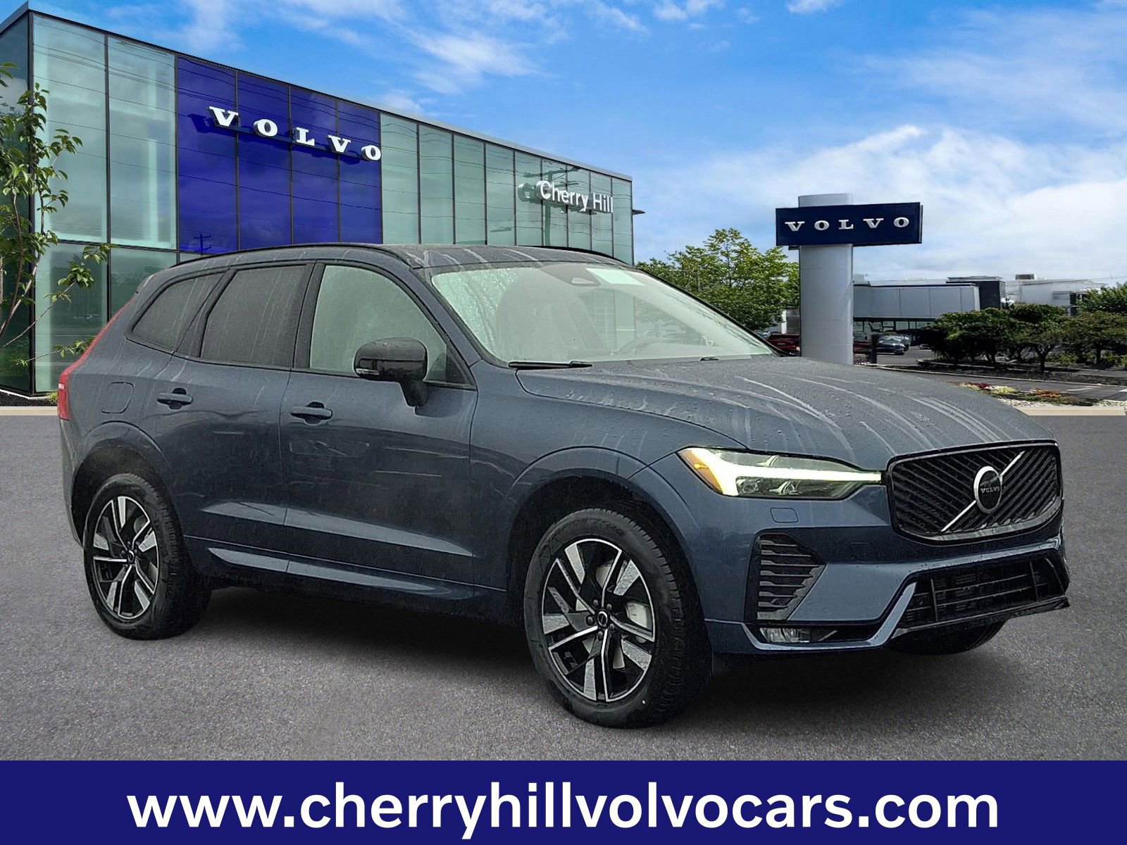 New 2026 Volvo XC60 B5 Core w/ Protection Package Premier image 1