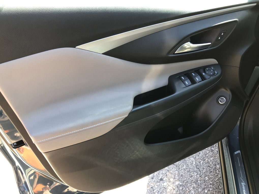 Used 2024 Buick Envista Avenir image 13