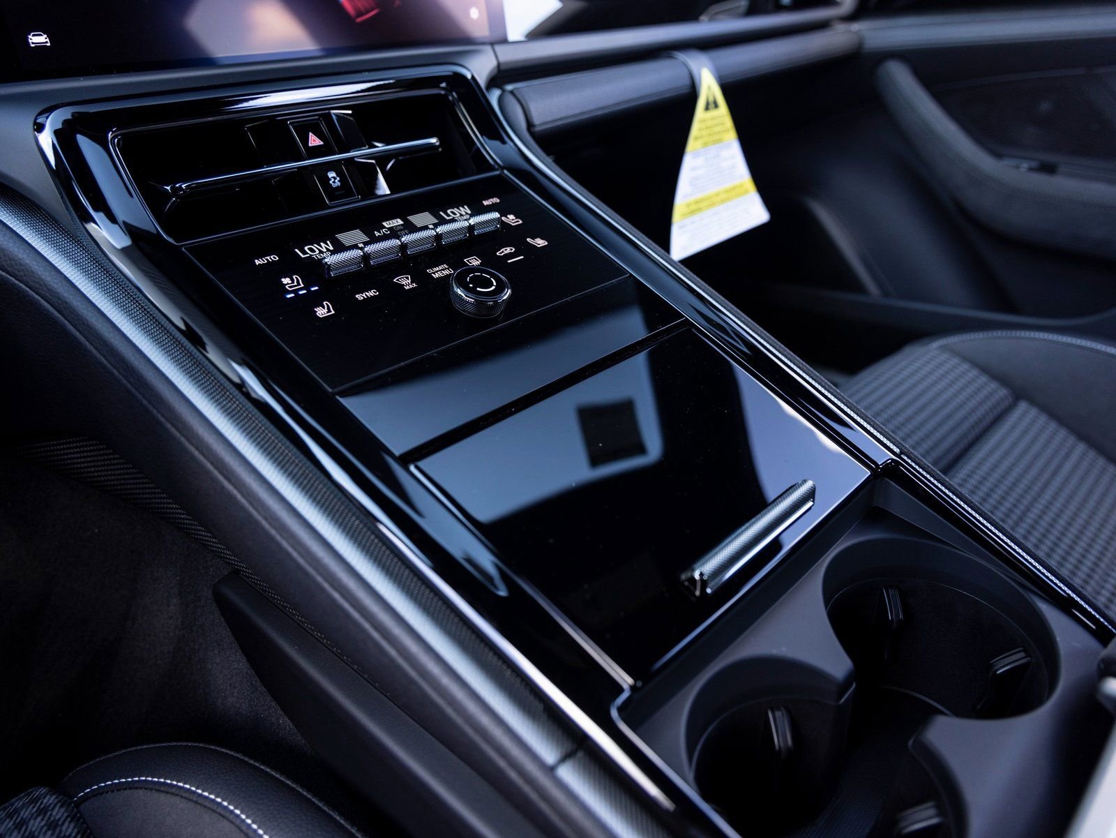 Used 2025 Porsche Panamera 4 image 18