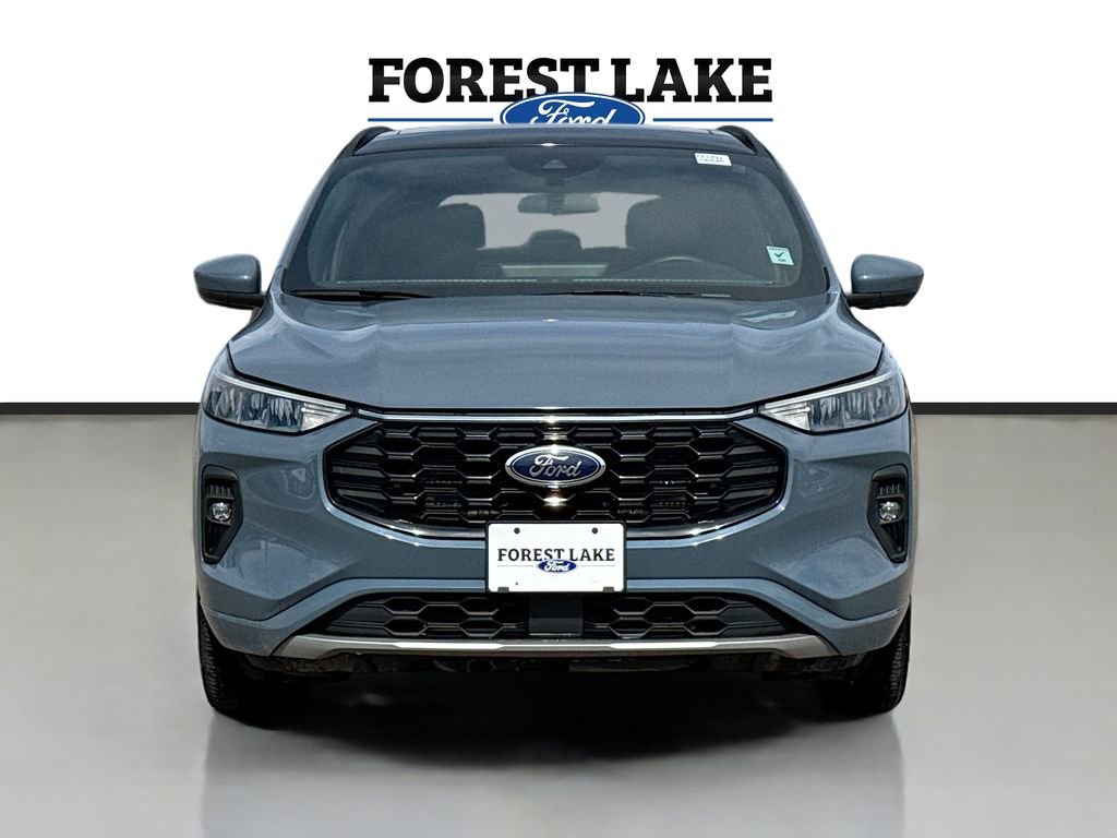 Used 2024 Ford Escape ST-Line Select w/ Tech Pack #2 AWD/4WD image 2