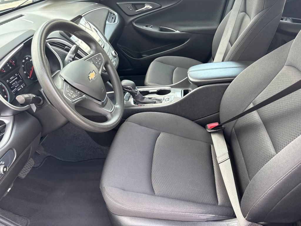 Used 2024 Chevrolet Malibu LT FWD image 11
