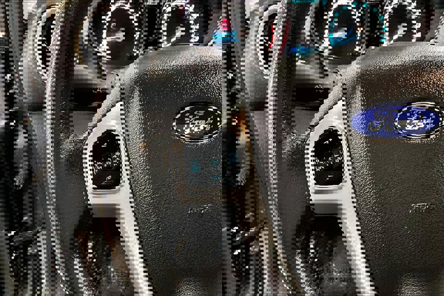 Used 2015 Ford Fiesta SE image 22