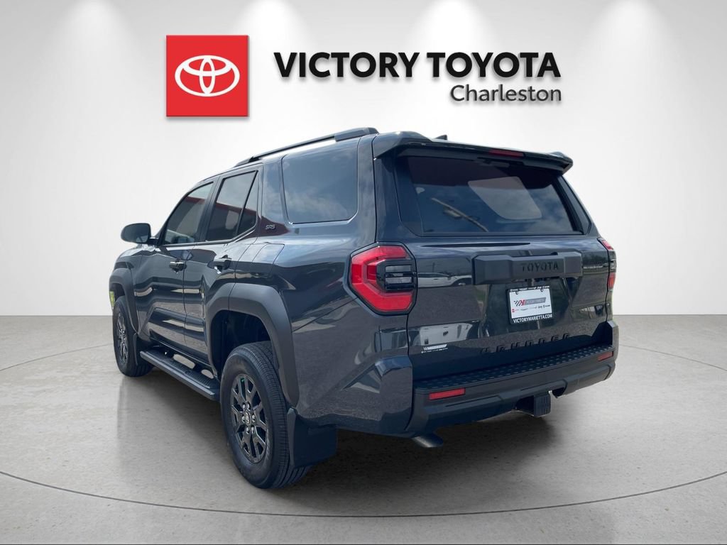 New 2026 Toyota 4Runner SR5 AWD/4WD image 3